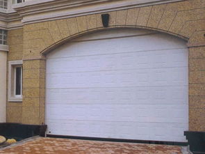 专业车库门、电机及道闸直杆安装与维修服务